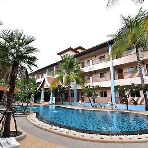 Ampan Resort & Apartment Nong Prue Exterior photo