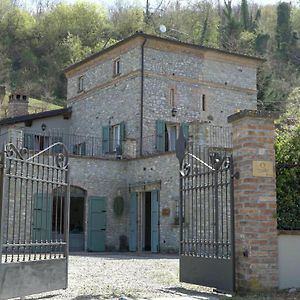 Villa Gavazzini, Meravigliosa Residenza D'Epoca Con Torre Medievale Rezzano Exterior photo