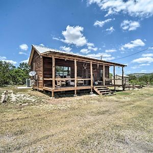 2 Rustic Cabins With Porches On Remote Ranch! Villa Sabinal Exterior photo