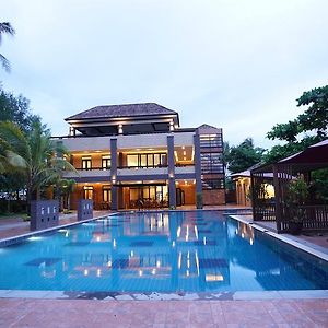 Ocean Paradise Resort Ngwesaung Exterior photo
