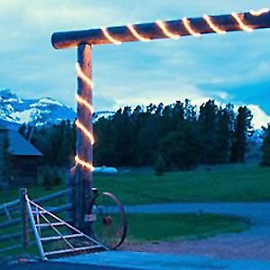 Travelers Rest Lodge East Glacier Park Village Exterior photo