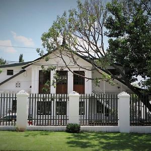 Sandton Farmhouse Johannesburg Exterior photo