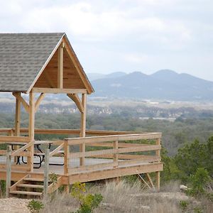 Utopia Family Home With Mountain Viewing Deck! Exterior photo
