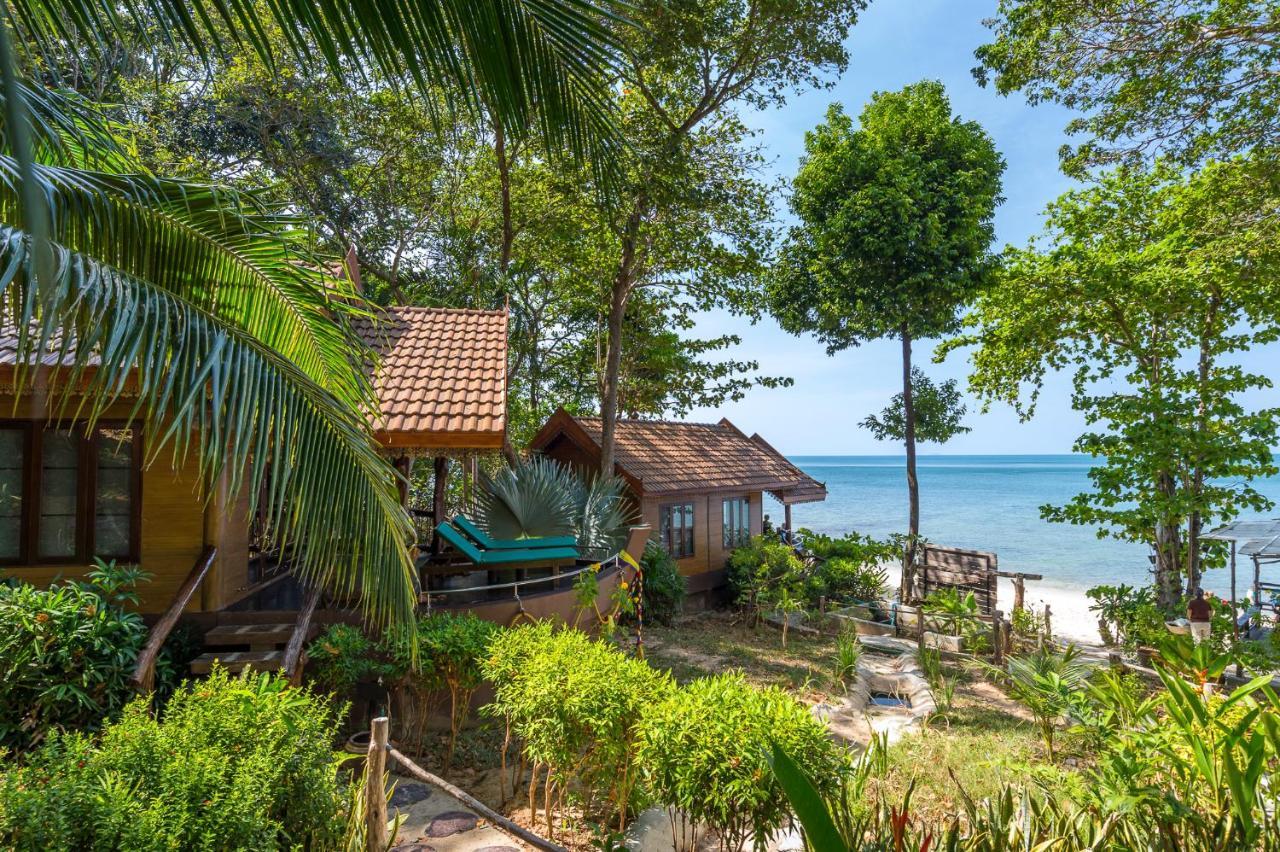 Koh Jum Ocean Beach Resort Exterior photo