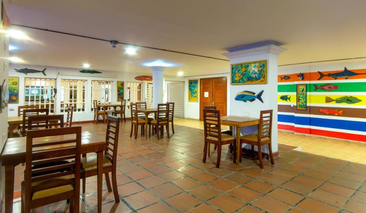 Hotel Playa Club Cartagena Exterior photo