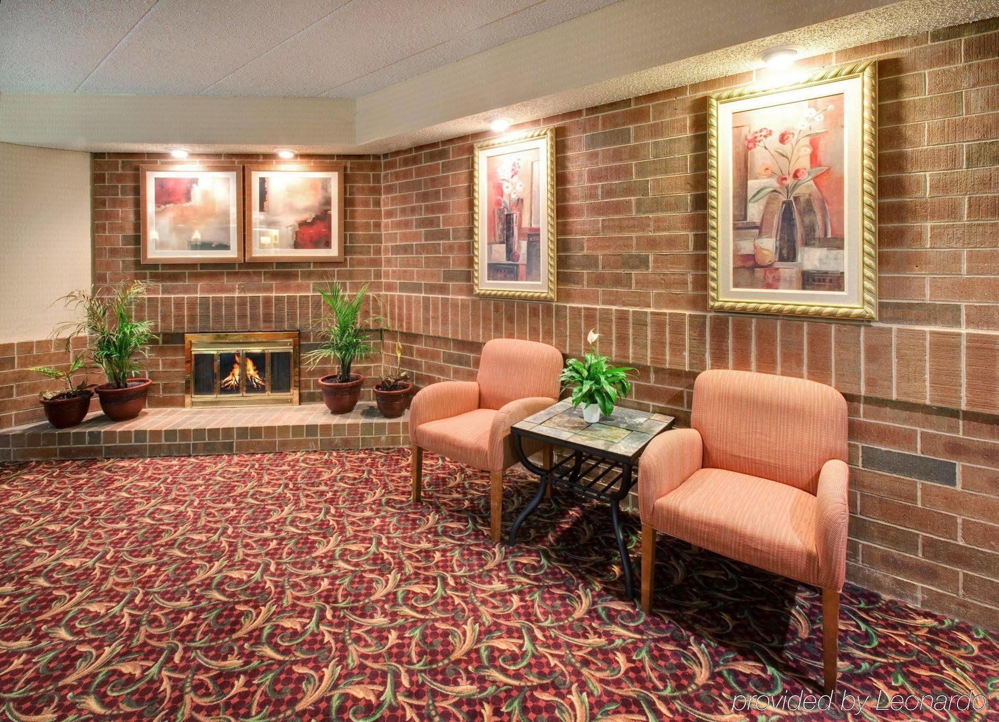 Holiday Inn Express Chicago-Downers Grove, An Ihg Hotel Interior photo