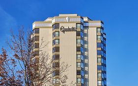 Graduate By Hilton Seattle Hotel Exterior photo