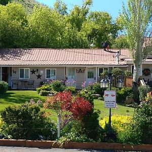 Alpaca Inn, The Lava Hot Springs Exterior photo