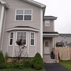 Cozy Pet Friendly Home St. John's Exterior photo