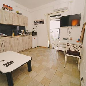 Family Apart Apartment Nahariya Exterior photo