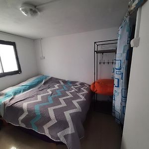 The Lonley Unit Apartment Nahariya Exterior photo