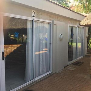 Meraki Upmarket Guesthouse Rustenburg Exterior photo