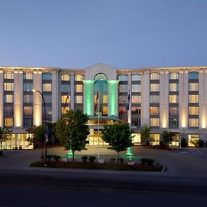 Holiday Inn & Suites Montreal Airport By Ihg Dorval Exterior photo