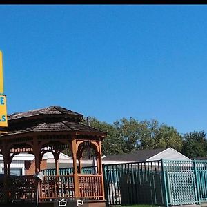 Sands Motel Niagara Falls Exterior photo