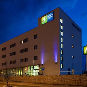 Holiday Inn Express Vitoria By Ihg Exterior photo