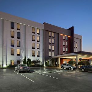 Hampton Inn Louisville Northeast Exterior photo