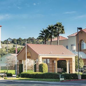 La Quinta By Wyndham Fairfield - Napa Valley Hotel Exterior photo