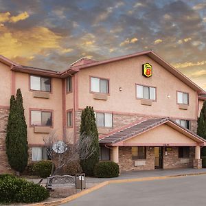 Super 8 By Wyndham Kingman Hotel Exterior photo