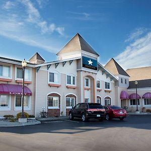 Magnuson Grand Pioneer Inn And Suites Escanaba Exterior photo