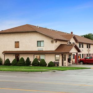 Super 8 By Wyndham Concordia Hotel Exterior photo