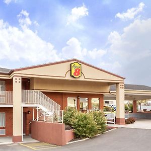 Super 8 By Wyndham Salina/Scenic Hills Area Hotel Exterior photo