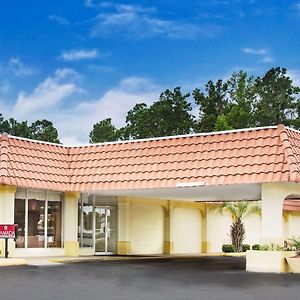 Ramada By Wyndham Walterboro Hotel Exterior photo