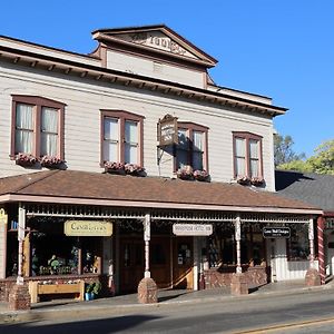 Mariposa Hotel Inn Exterior photo