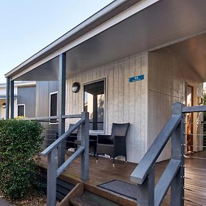 Nrma Sydney Lakeside Holiday Park Hotel Narrabeen Exterior photo