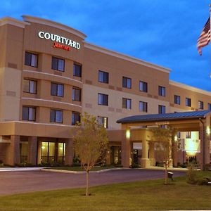 Courtyard Lima Hotel Exterior photo