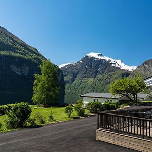 Geirangerfjorden Feriesenter Hotel Exterior photo