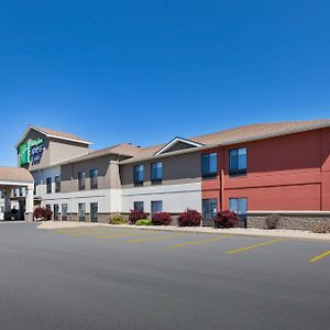 Holiday Inn Express And Suites Three Rivers By Ihg Exterior photo