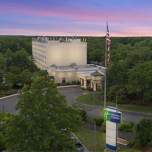 Holiday Inn Express Stony Brook-Long Island By Ihg Centereach Exterior photo