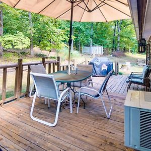 Pet-Friendly Elkins Vacation Rental With Decks! Exterior photo