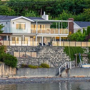 Oceanfront Villa Ladysmith Exterior photo