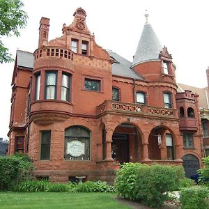 Schuster Mansion Bed & Breakfast Bed & Breakfast Milwaukee Exterior photo