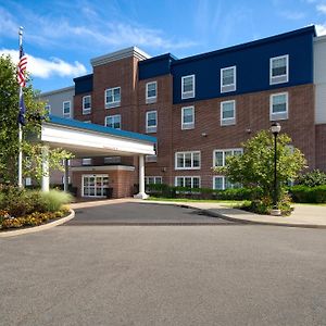 Hampton Inn & Suites Yonkers Exterior photo