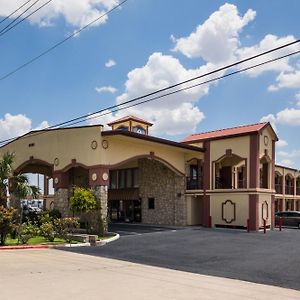 Americas Best Value Inn Buda Exterior photo