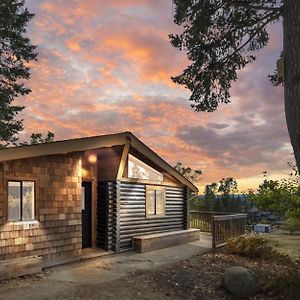 Bodega Ridge & Cove Cabins Fernwood Exterior photo