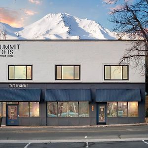 Summit Lofts Boutique Hotel Mount Shasta Exterior photo