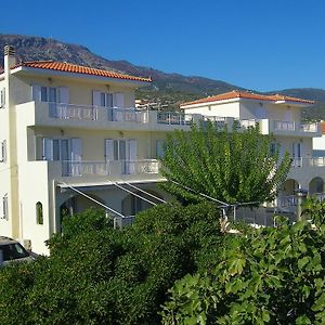 Hotel Filioppi Agios Kirykos  Exterior photo