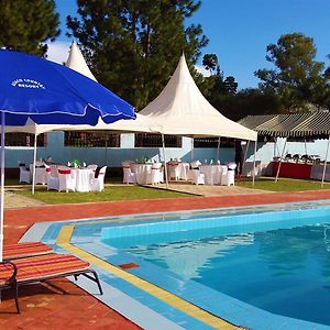 Ataco Country Resort Fort Portal Exterior photo