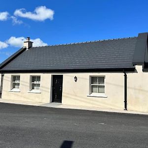 The Parlour Cottage Galway Exterior photo