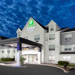 Holiday Inn Express & Suites Port Washington, An Ihg Hotel Exterior photo