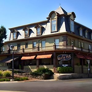 Altland House Inn & Suites Abbottstown Exterior photo