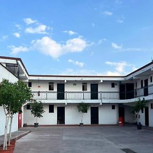 Hotel Motel La Escondida San Juan Teotihuacan Exterior photo