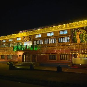 Benzy Palace Resort Mavalli Exterior photo