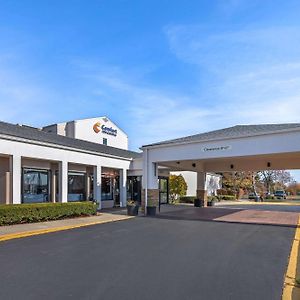 Comfort Inn & Suites Arlington Heights Exterior photo