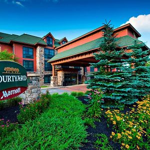 Courtyard Marriott Lake Placid Hotel Exterior photo