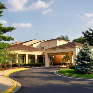 Courtyard By Marriott Lexington North Hotel Exterior photo