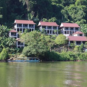 Ba Be Lakeside Bungalow Hotel Bac Kan Exterior photo